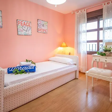Arenda Rosa * Hospitalet De L'Infant