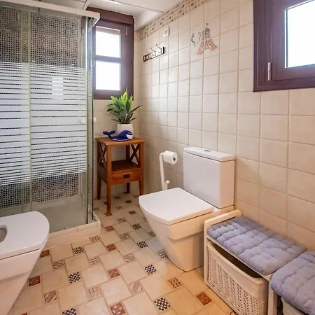 Arenda Rosa * Hospitalet De L'Infant